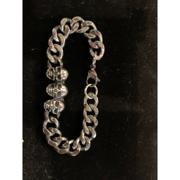 Other - New Stainless Steel Men's Bracelet. Chain with skull Detail